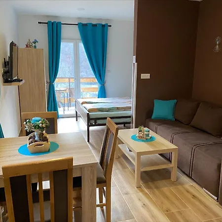 Blue Lagoon Crni Vrh