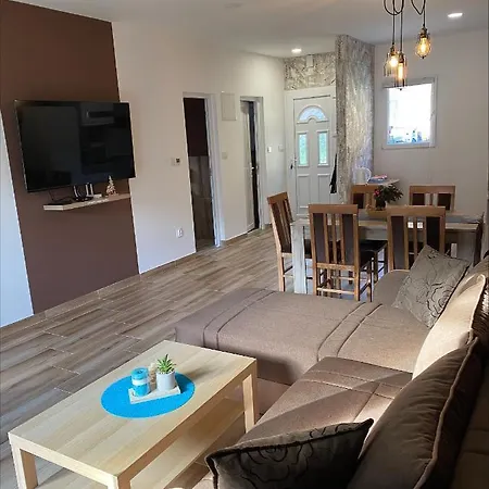Apartment Blue Lagoon Crni Vrh