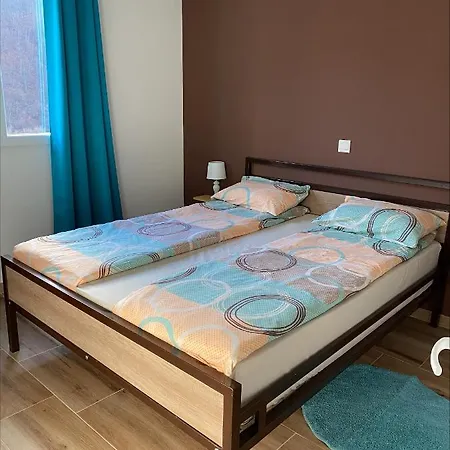 Blue Lagoon Apartment Crni Vrh