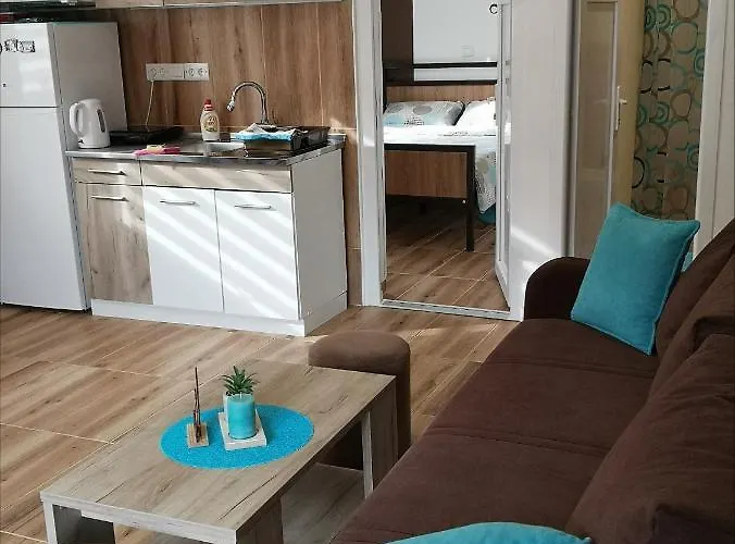 Blue Lagoon Crni Vrh