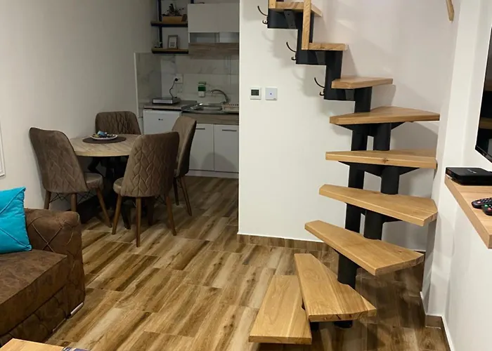 Blue Lagoon Crni Vrh