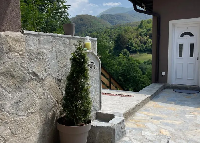 Blue Lagoon * Crni Vrh